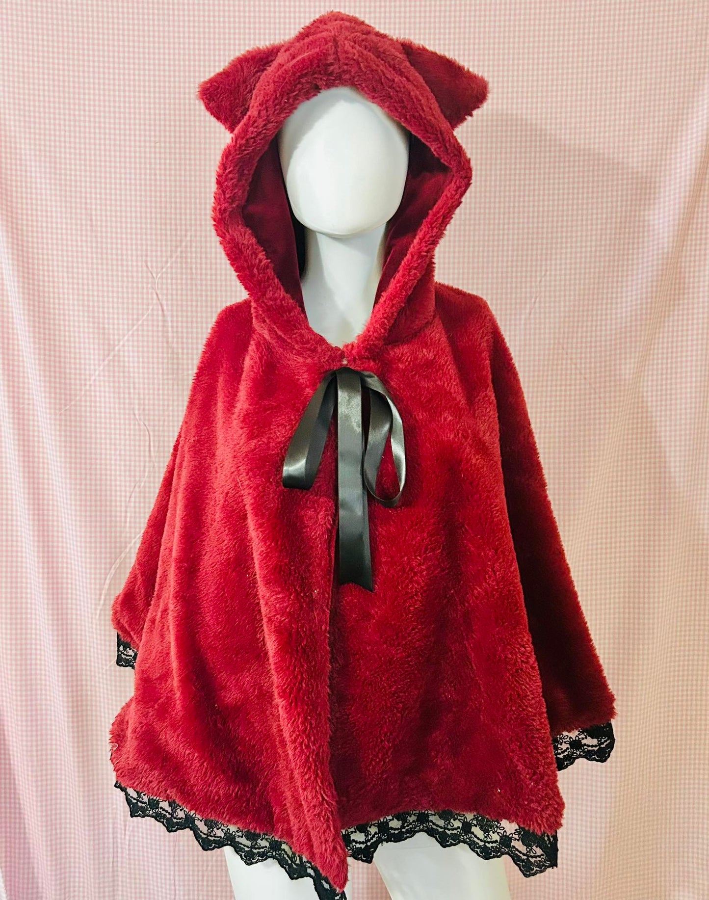 ribbon kitty winter cape