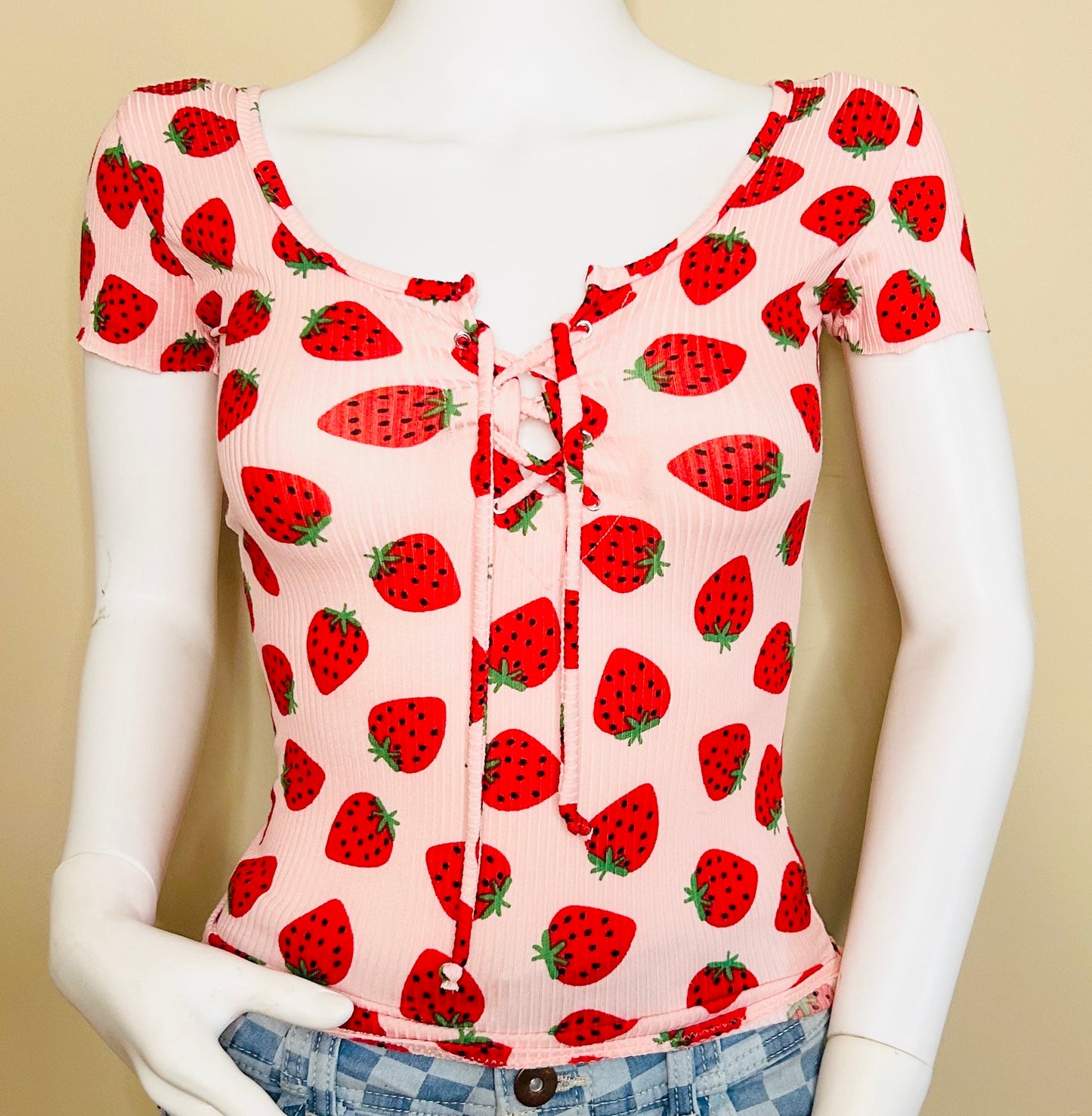 soft lace up top strawberry's