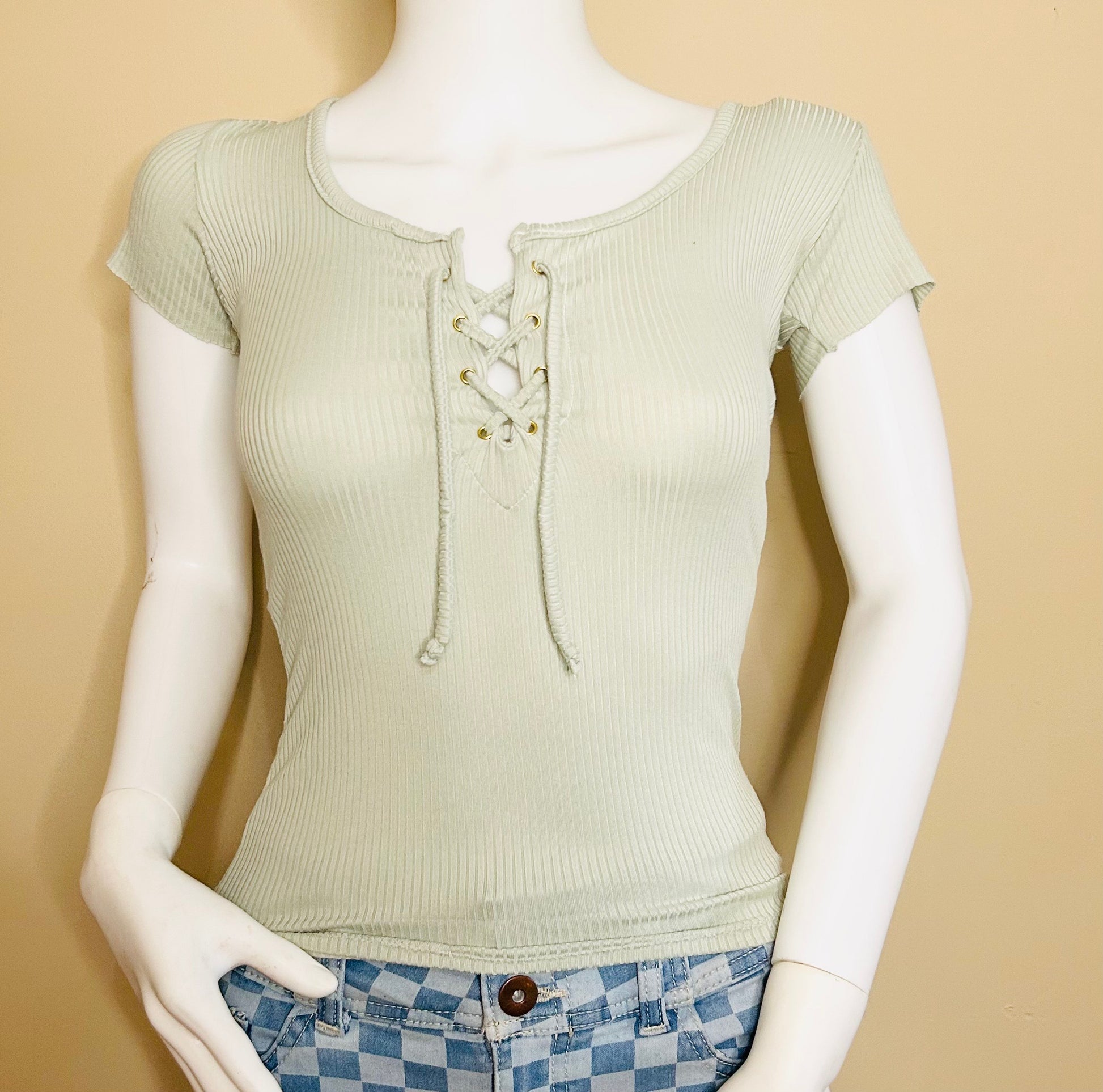 soft lace up top mint